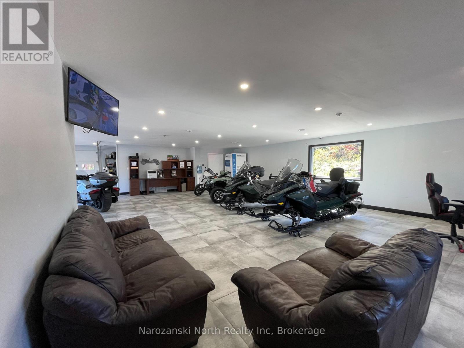 469 Kingsway, Greater Sudbury, Ontario  P3B 2E1 - Photo 10 - X12683942