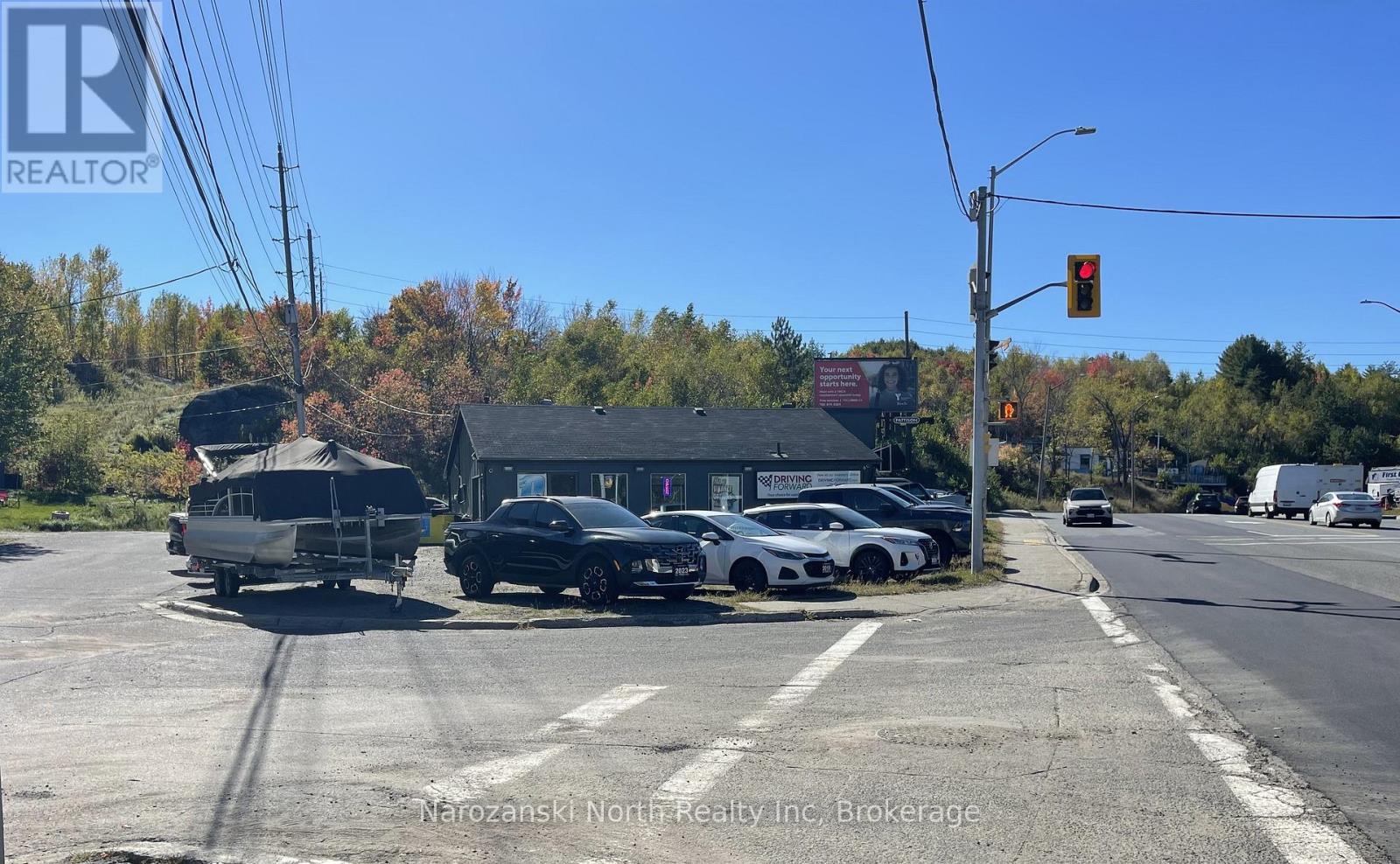 469 Kingsway, Greater Sudbury, Ontario  P3B 2E1 - Photo 4 - X12683942