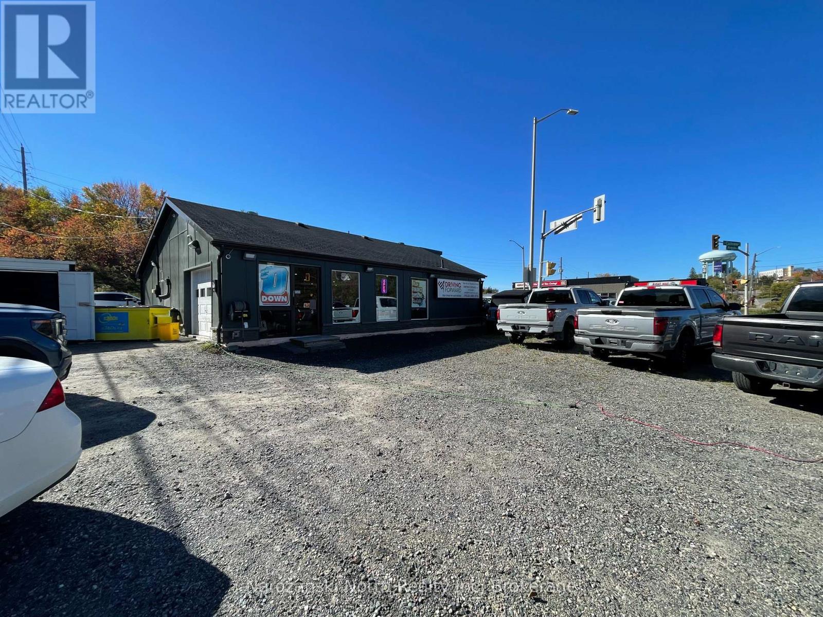 469 Kingsway, Greater Sudbury, Ontario  P3B 2E1 - Photo 5 - X12683942