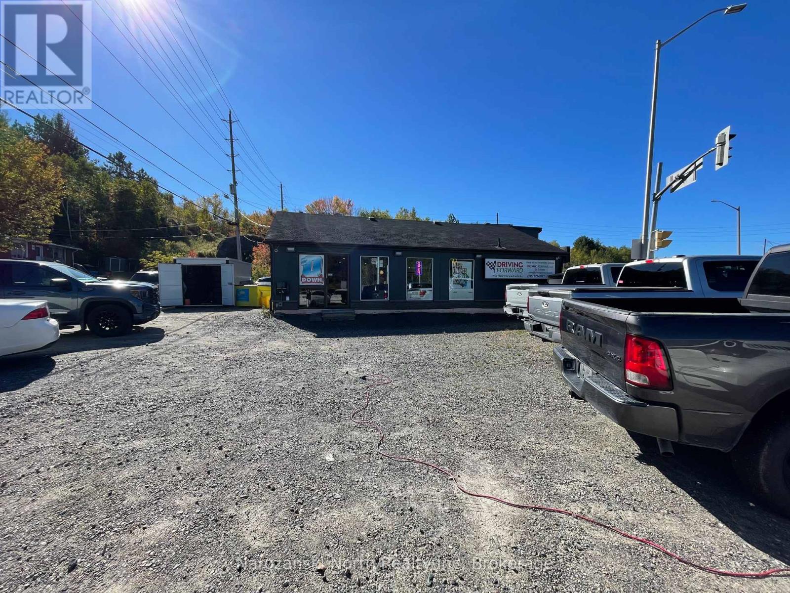 469 Kingsway, Greater Sudbury, Ontario  P3B 2E1 - Photo 6 - X12683942