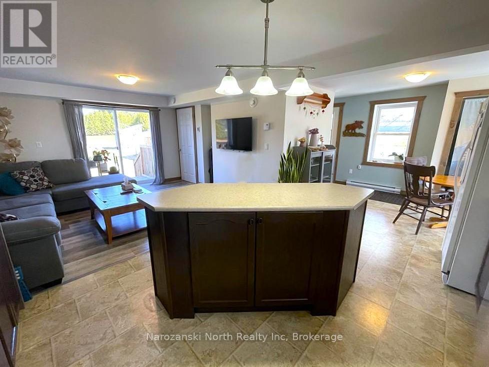 809 Highway 64 Highway, French River, Ontario  P0M 1A0 - Photo 10 - X13045938