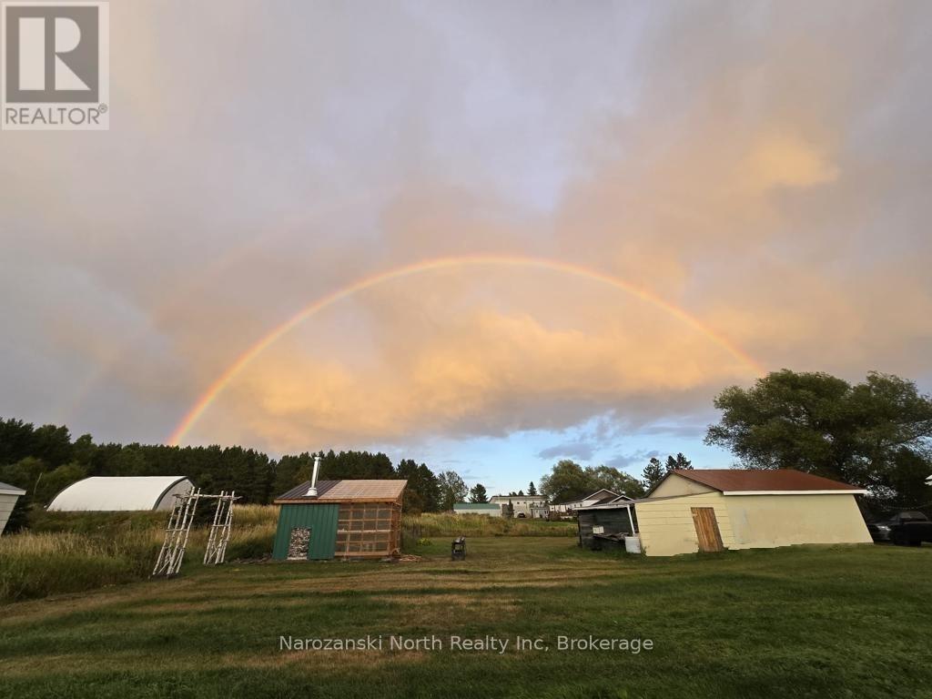 809 Highway 64 Highway, French River, Ontario  P0M 1A0 - Photo 31 - X13045938
