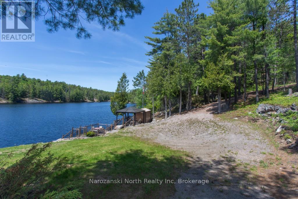 Welcome To A Rare Waterfront Retreat ,  Lake Nipissing, Ontario  P0M 2K0 - Photo 28 - X13422330