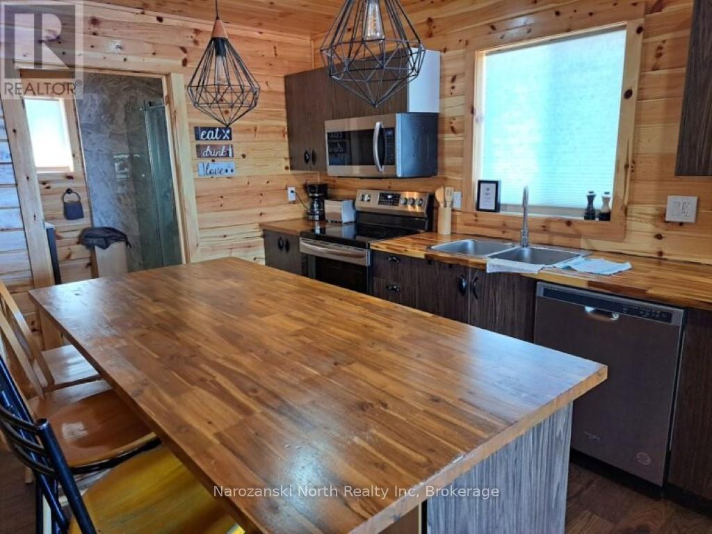 1527 Hwy 64 Highway, French River, Ontario  P0M 1A0 - Photo 34 - X13464016