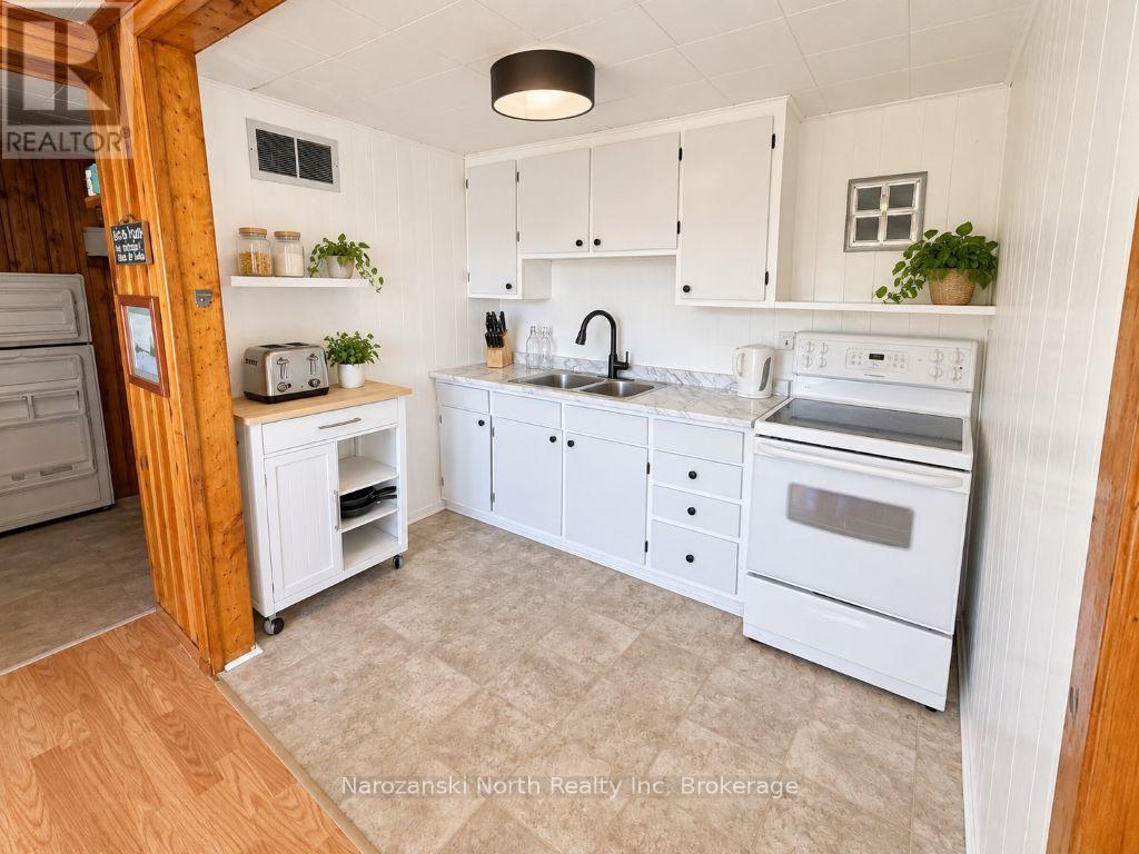 20 Beaver Road, St. Charles, Ontario  P0M 2W0 - Photo 8 - X13792478