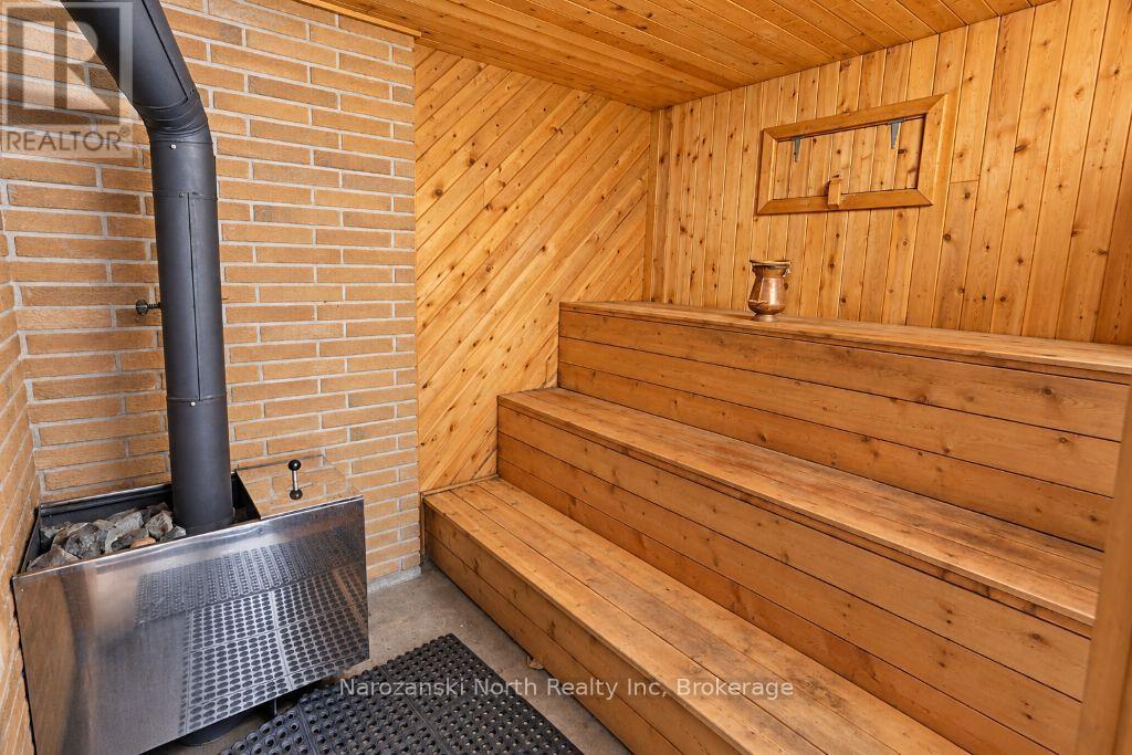 344 Perry Avenue, Killarney, Ontario  P0M 1A0 - Photo 30 - X13878360