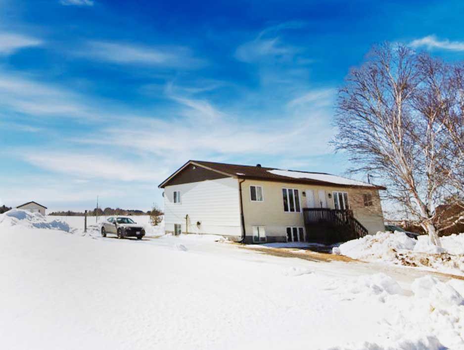 Welcome To This, Income Property Opportunity!!, Ontario    - Photo 1 - RP9545527522