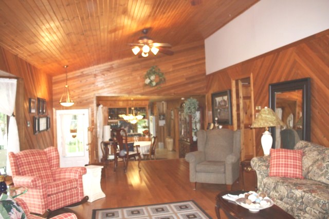 Reasons For A Waterfront Home, .. Unlimited Possibilities!!, Ontario    - Photo 12 - RP7869575342