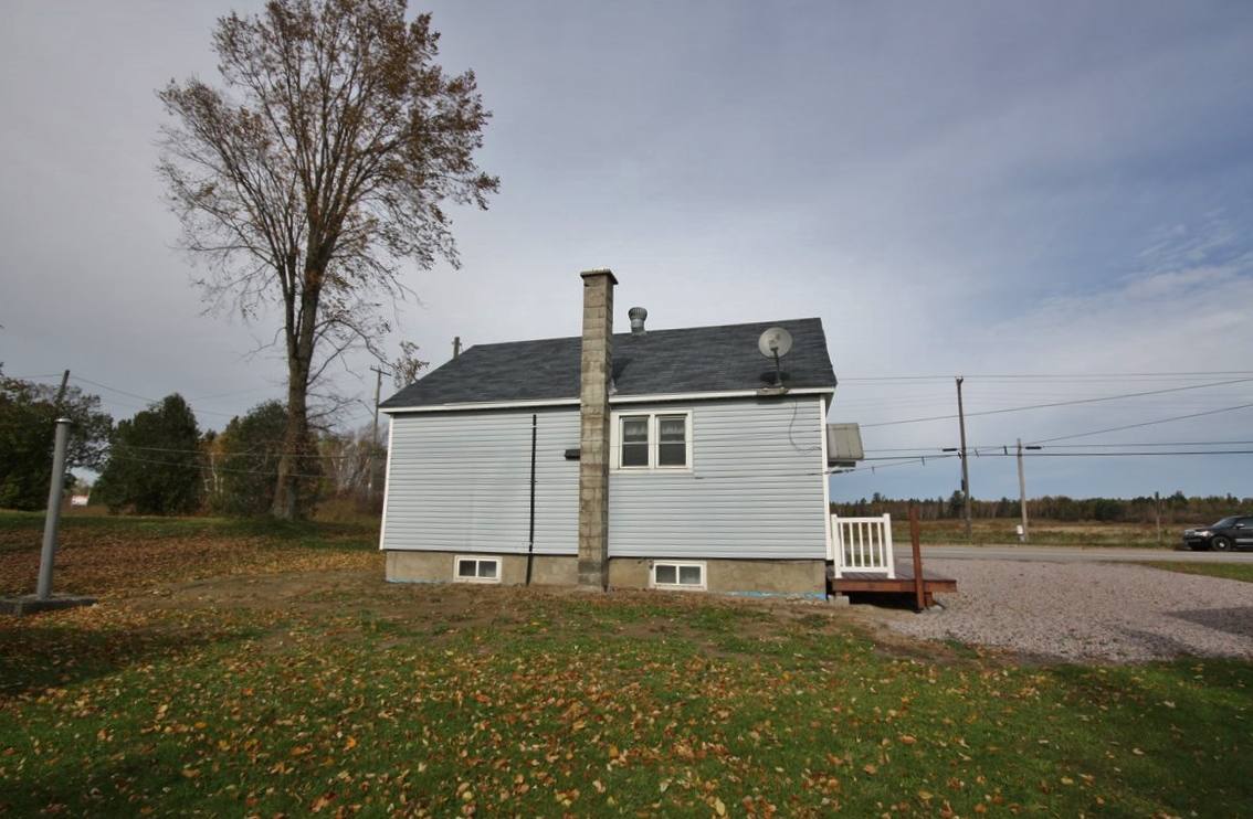 Get Into The Market! , Priced To Sell!, Ontario    - Photo 17 - RP5463532388