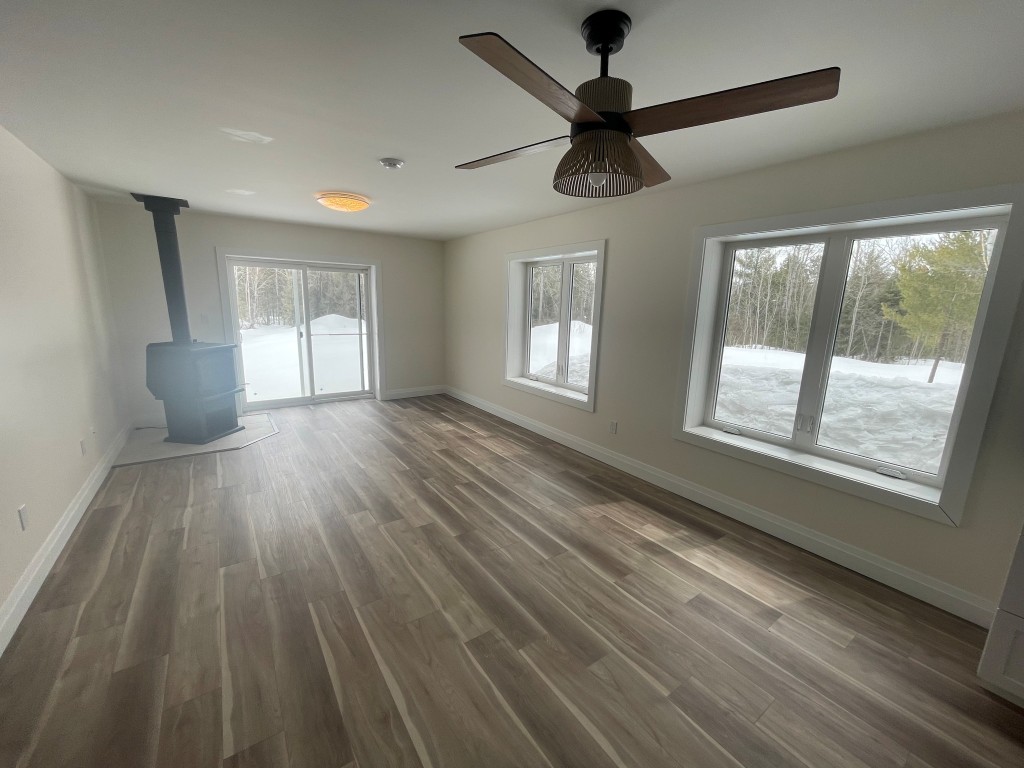 Embrace Country Living With Open Arms..., Your Private Escape Awaits!, Ontario   - Photo 3 - RP1161846569