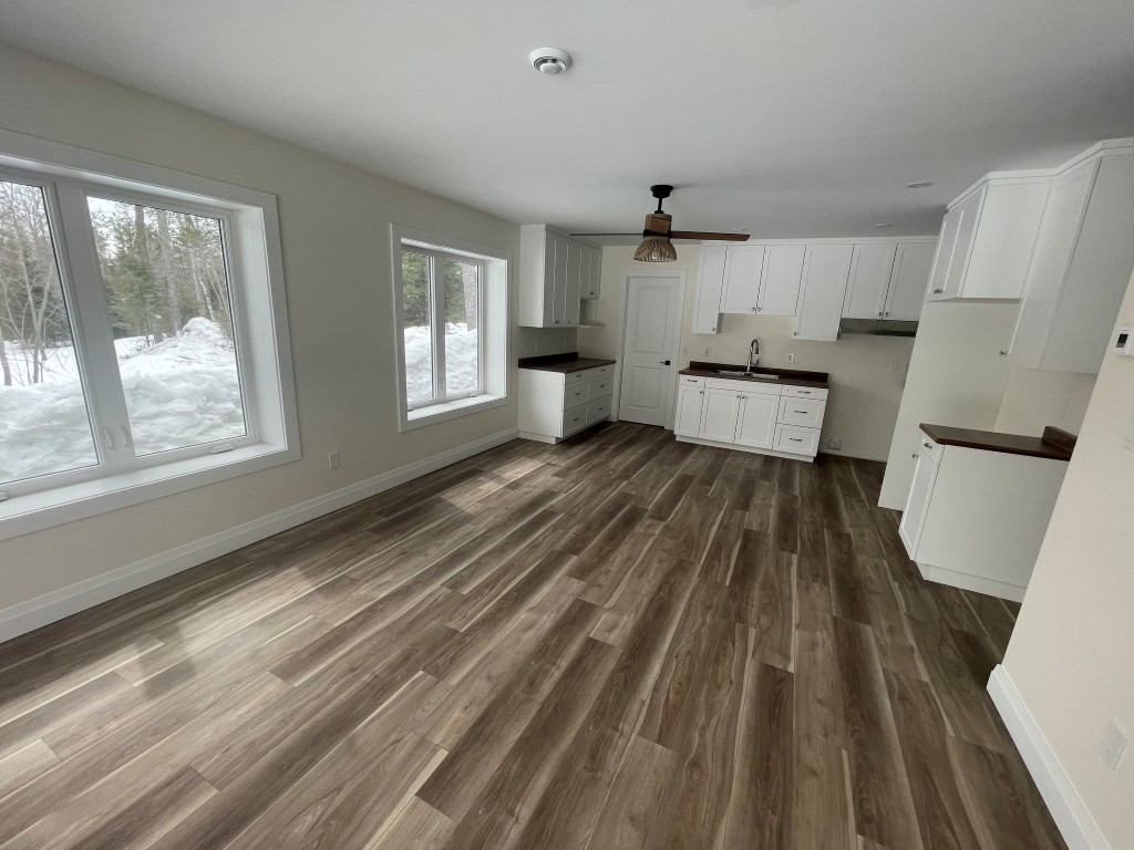 Embrace Country Living With Open Arms..., Your Private Escape Awaits!, Ontario   - Photo 8 - RP1161846569