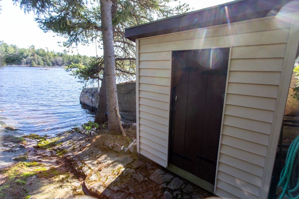 At This Waterfront Hideaway, You Will Never Want To Be Found, Ontario  P0M 1A0 - Photo 18 - RP5519699661