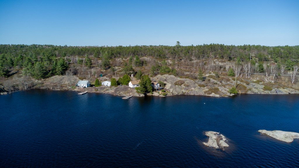 At This Waterfront Hideaway, You Will Never Want To Be Found, Ontario  P0M 1A0 - Photo 2 - RP5519699661
