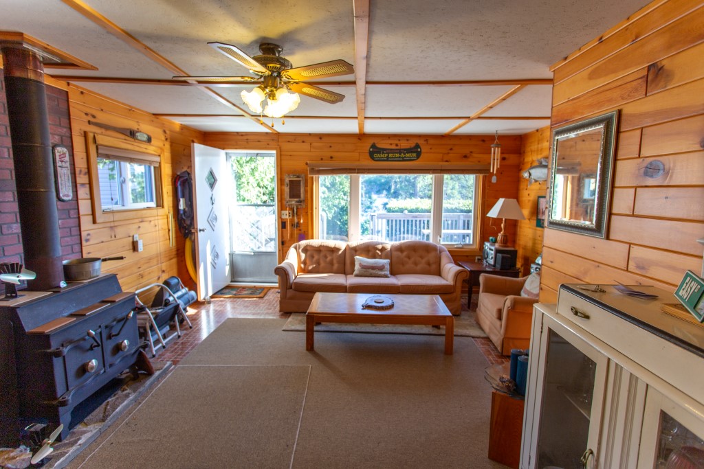 At This Waterfront Hideaway, You Will Never Want To Be Found, Ontario  P0M 1A0 - Photo 9 - RP5519699661
