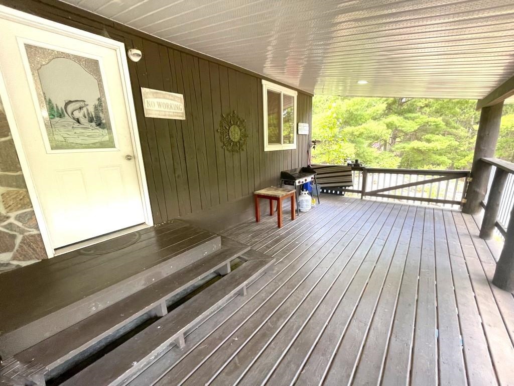 A Family Of Timer Royalty , Lake Nipissing, Ontario   - Photo 3 - RP5648135506