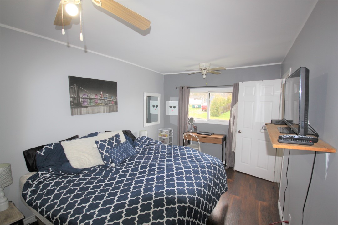 Get Into The Market! , Priced To Sell!, Ontario    - Photo 10 - RP8990340832