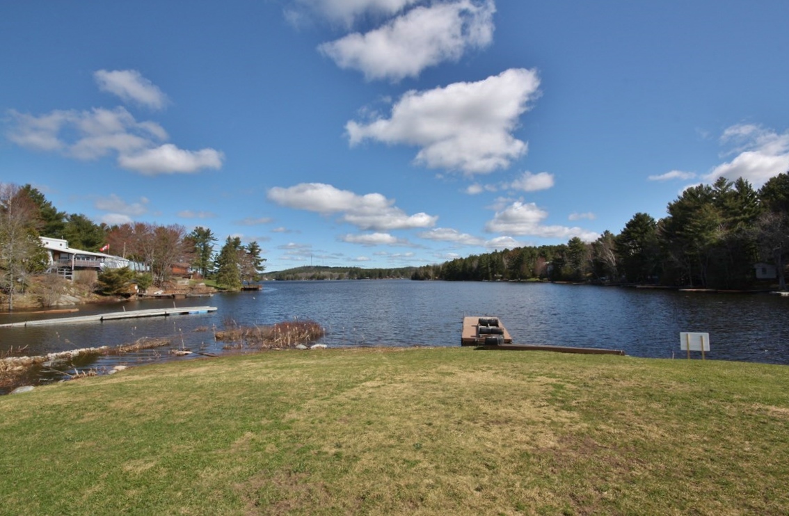 A Perfect Waterfront Getaway , Dream Life Inspired!!, Ontario    - Photo 19 - RP2317381432