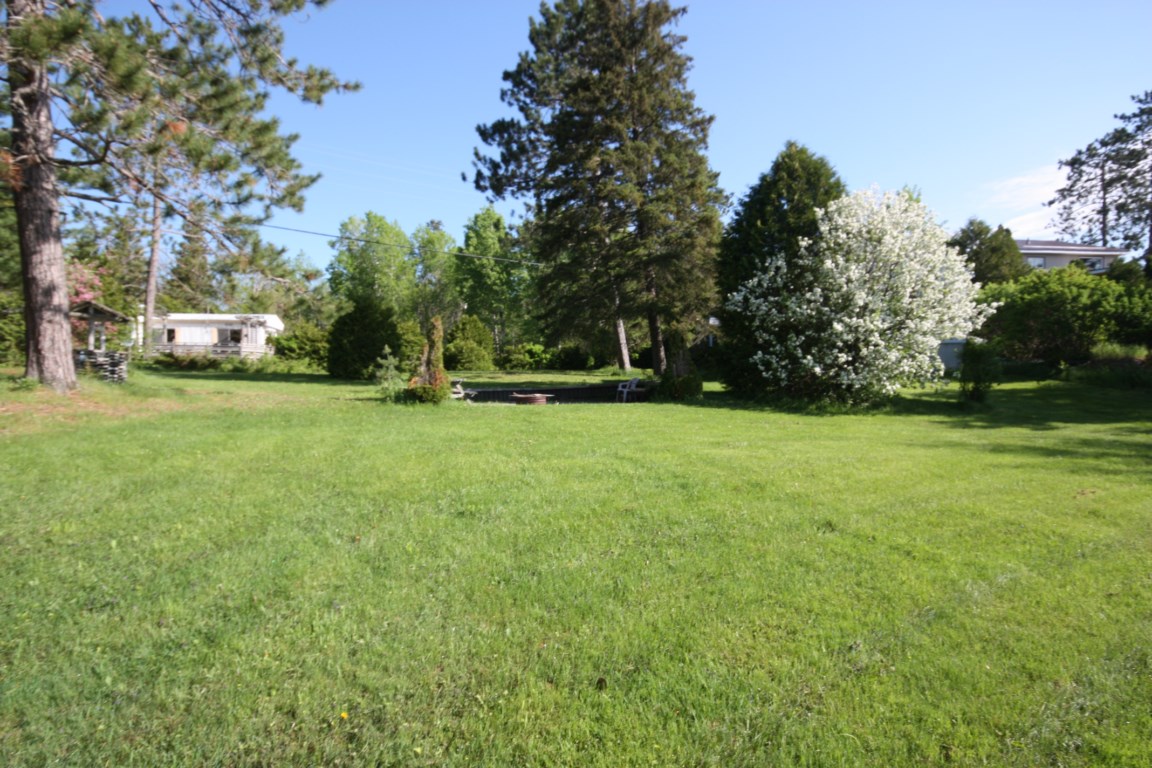 Our Location... Our Lot... , ... Elevates Its Game!, Ontario    - Photo 2 - RP9852841450