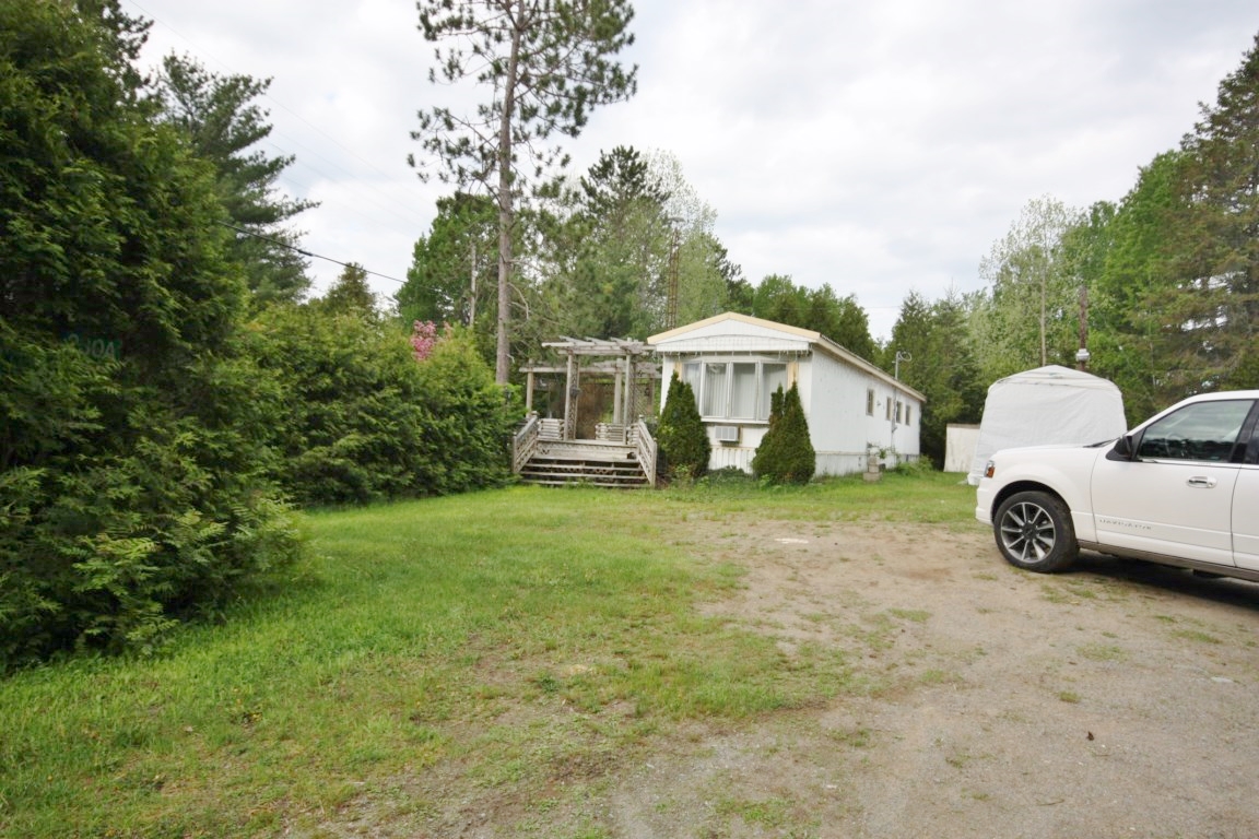 Our Location... Our Lot... , ... Elevates Its Game!, Ontario    - Photo 4 - RP9852841450