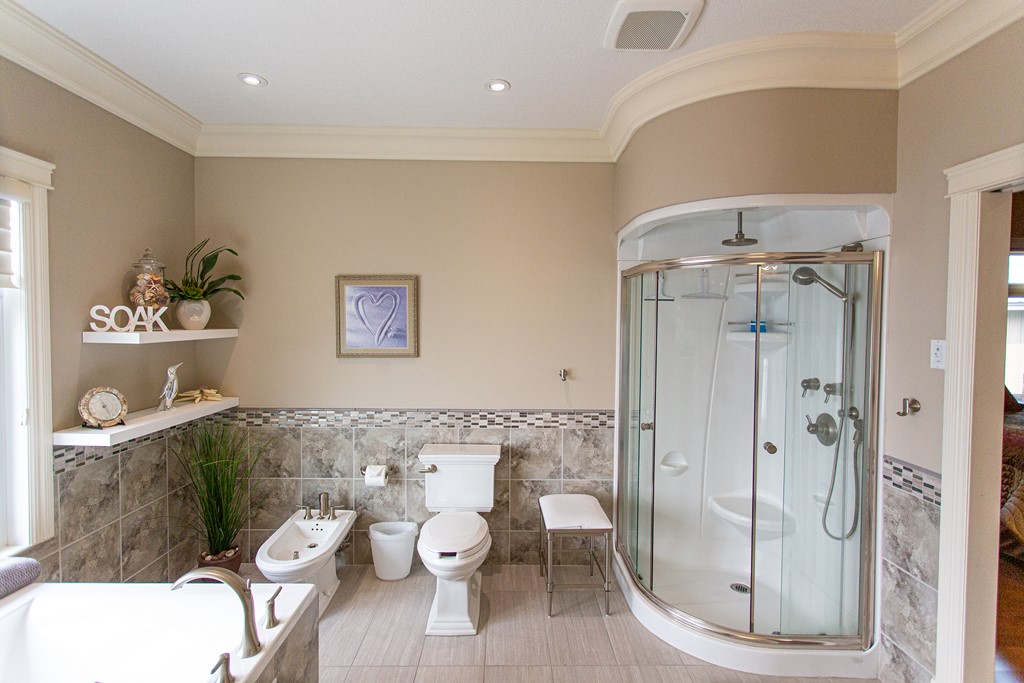 The Home Of Your Dreams - The Place For Passion..., The Time Of Your Life!, Ontario   - Photo 13 - RP3929255204